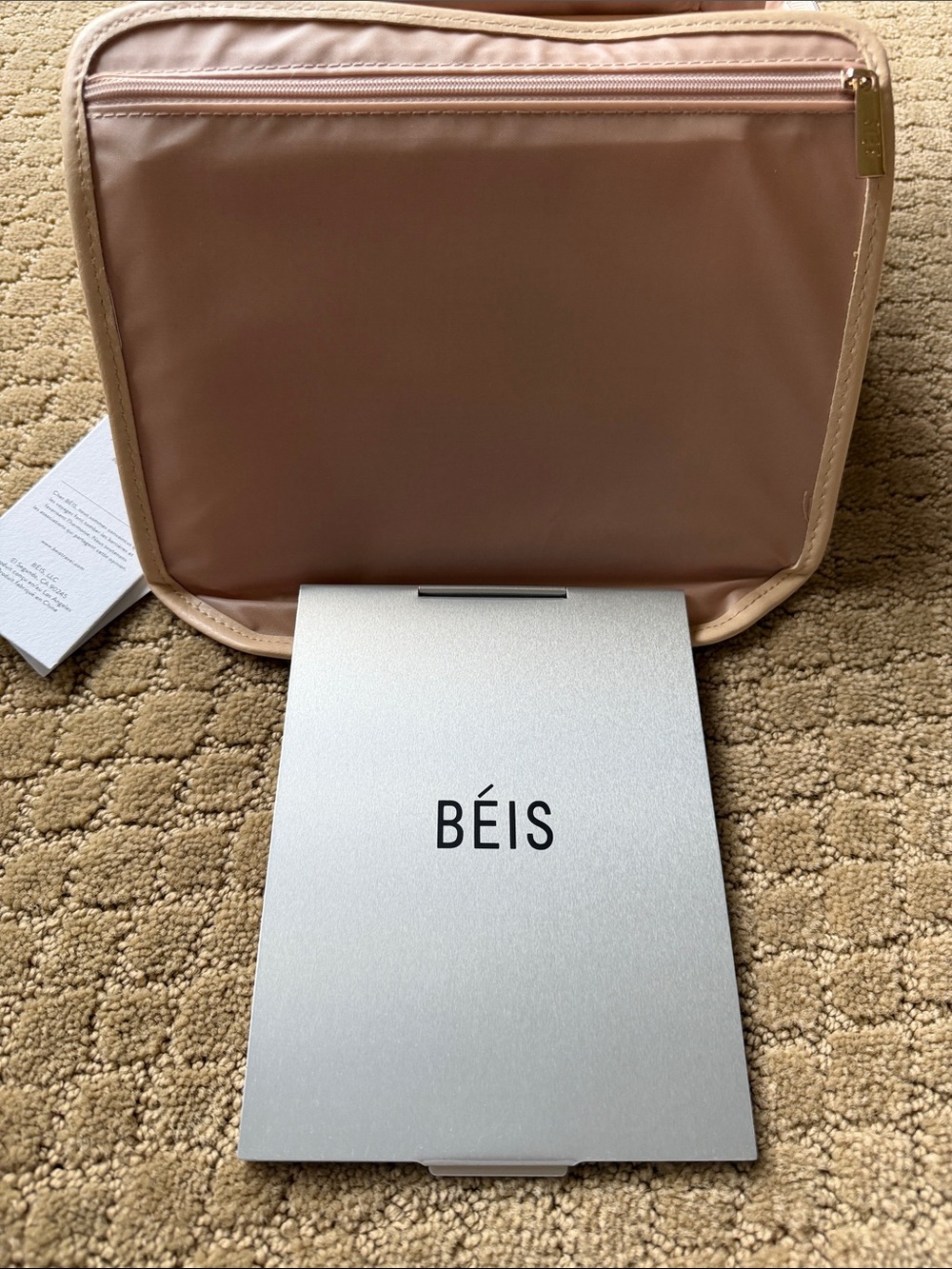 Beis Makeup Case NWT - Picture 4 of 7
